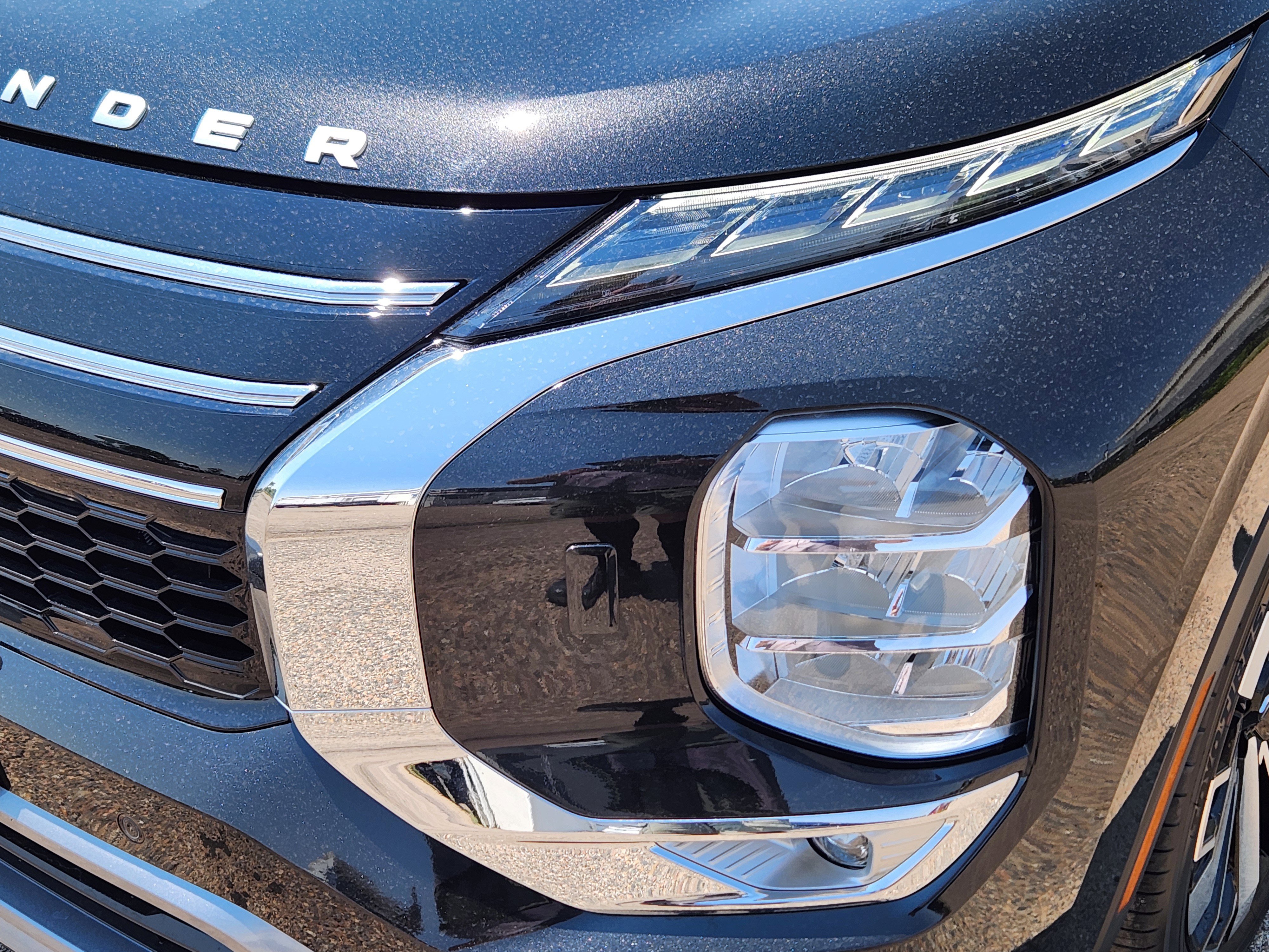 New 2025 Mitsubishi Outlander AWD image 5