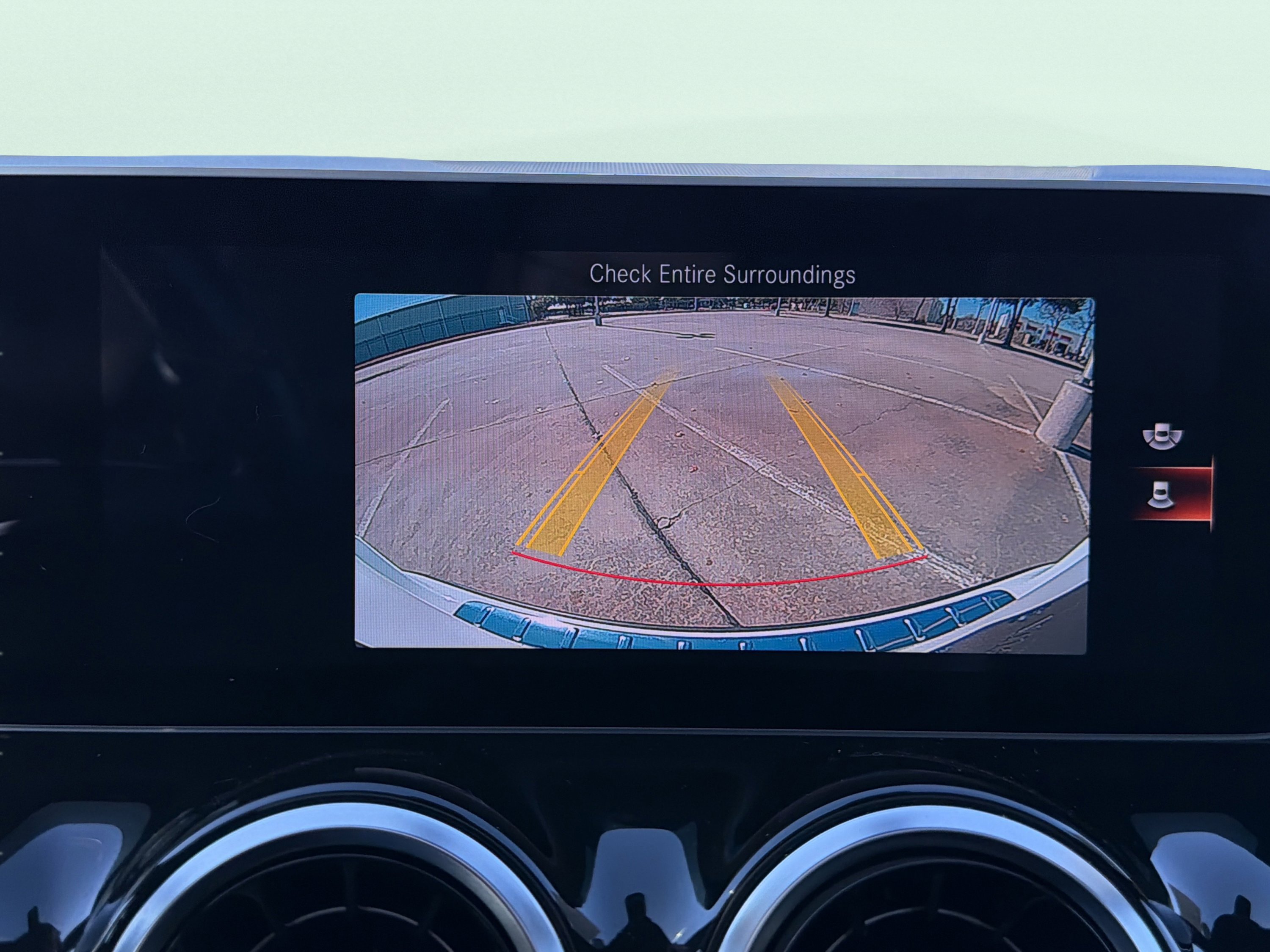 Used 2021 Mercedes-Benz GLA 250 4MATIC w/ Premium Package image 53