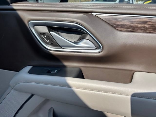 Certified 2022 Chevrolet Tahoe LT w/ Luxury Package AWD/4WD image 25