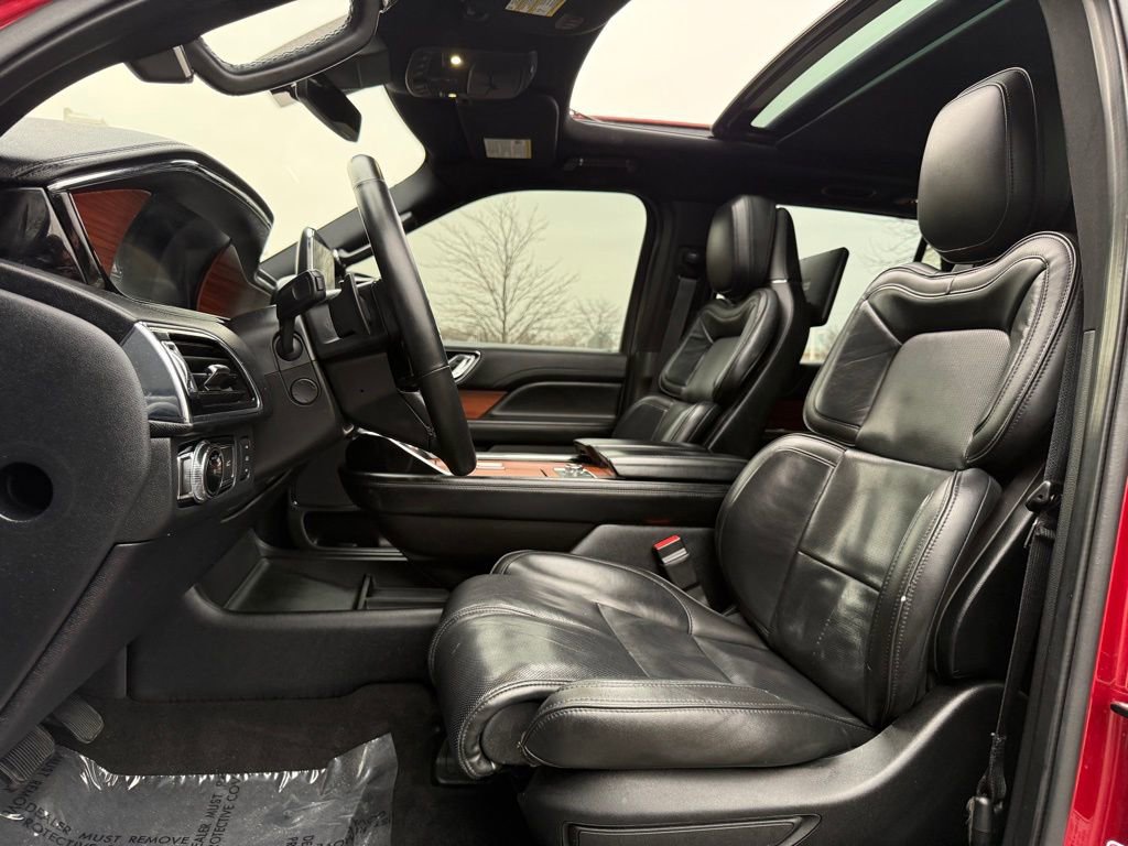 Used 2018 Lincoln Navigator Reserve w/ Technology Package image 22