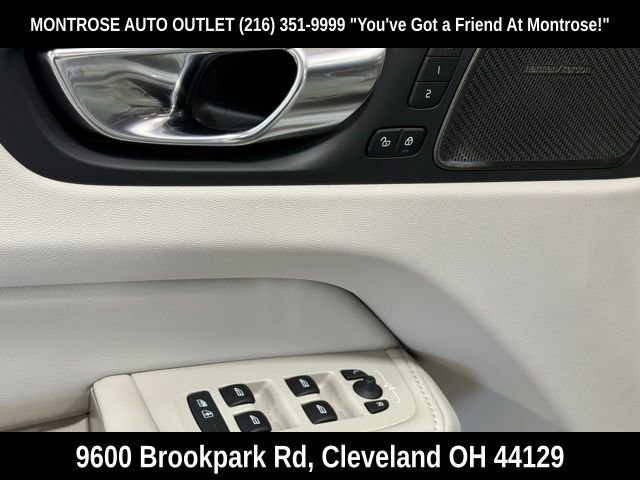 New 2025 Volvo XC60 T8 Ultra w/ Climate Package image 11