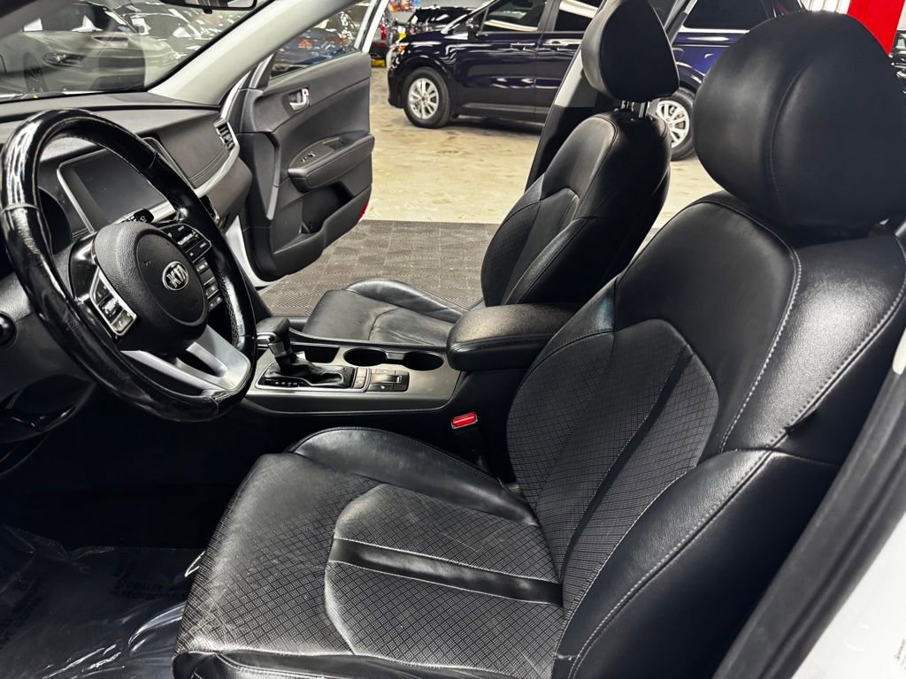 Used 2020 Kia Optima SE image 34