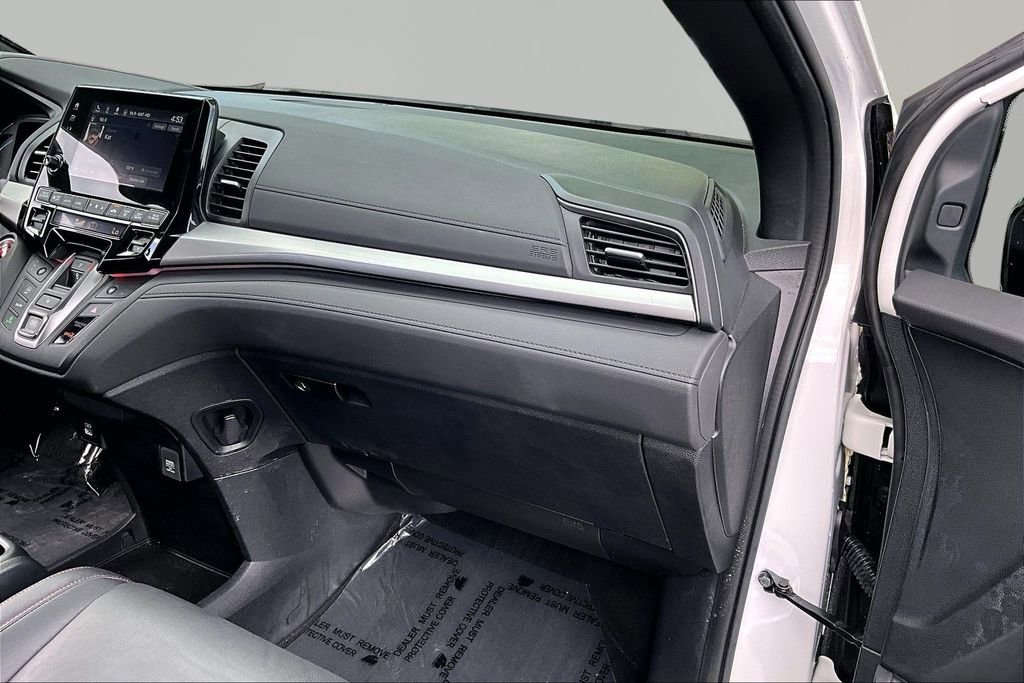 Certified 2024 Honda Odyssey Sport image 19
