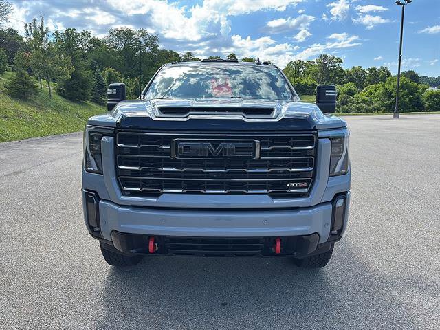 Used 2024 GMC Sierra 2500 AT4 w/ AT4 Premium Plus Package AWD/4WD image 7