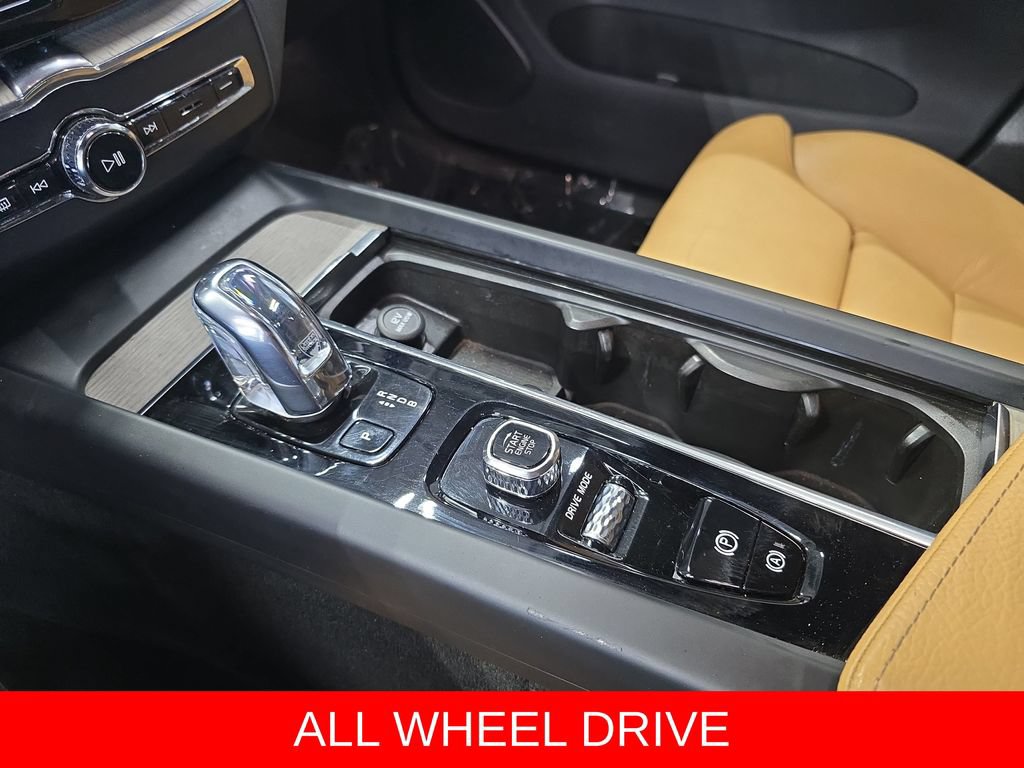 Used 2018 Volvo XC60 T8 Inscription w/ Advanced Package AWD/4WD image 23