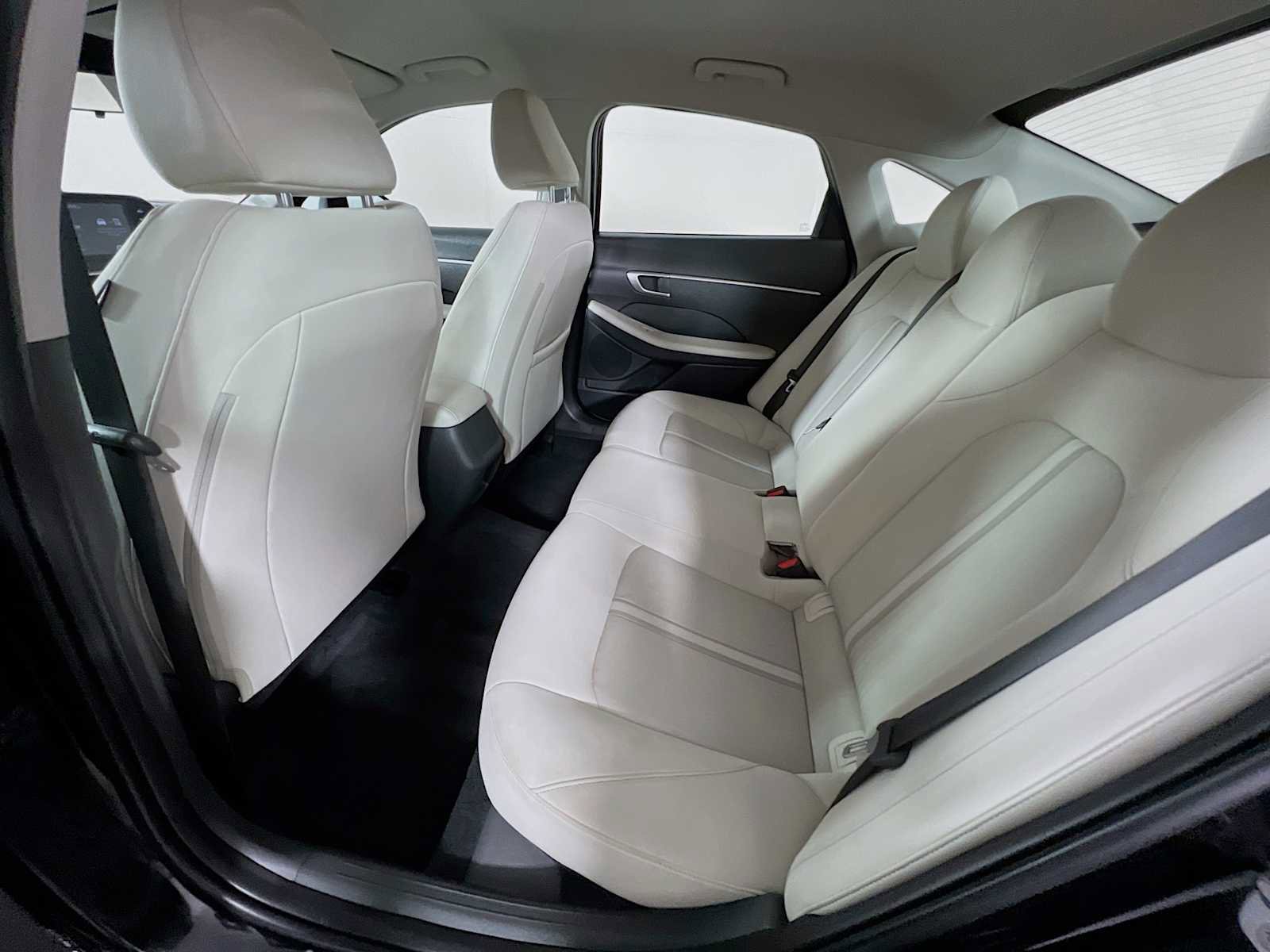 Used 2023 Hyundai Sonata SE FWD image 23