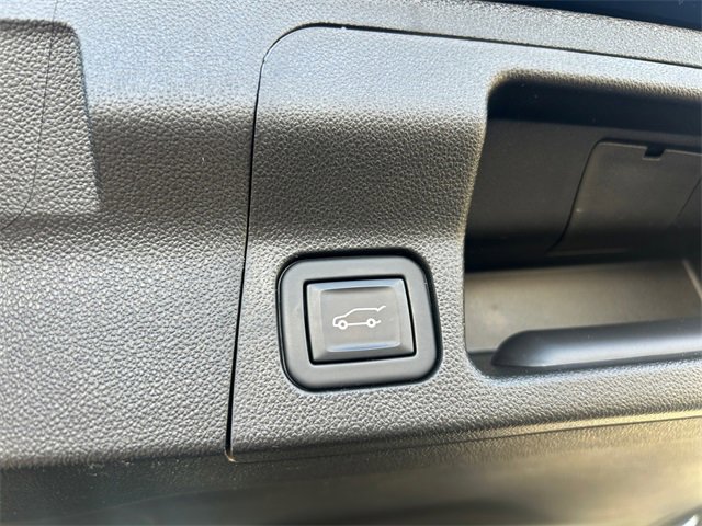 Used 2021 GMC Acadia AT4 w/ Technology Package image 20