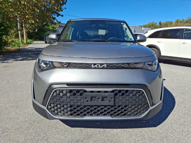 Used 2023 Kia Soul LX w/ LX Technology Package FWD image 2