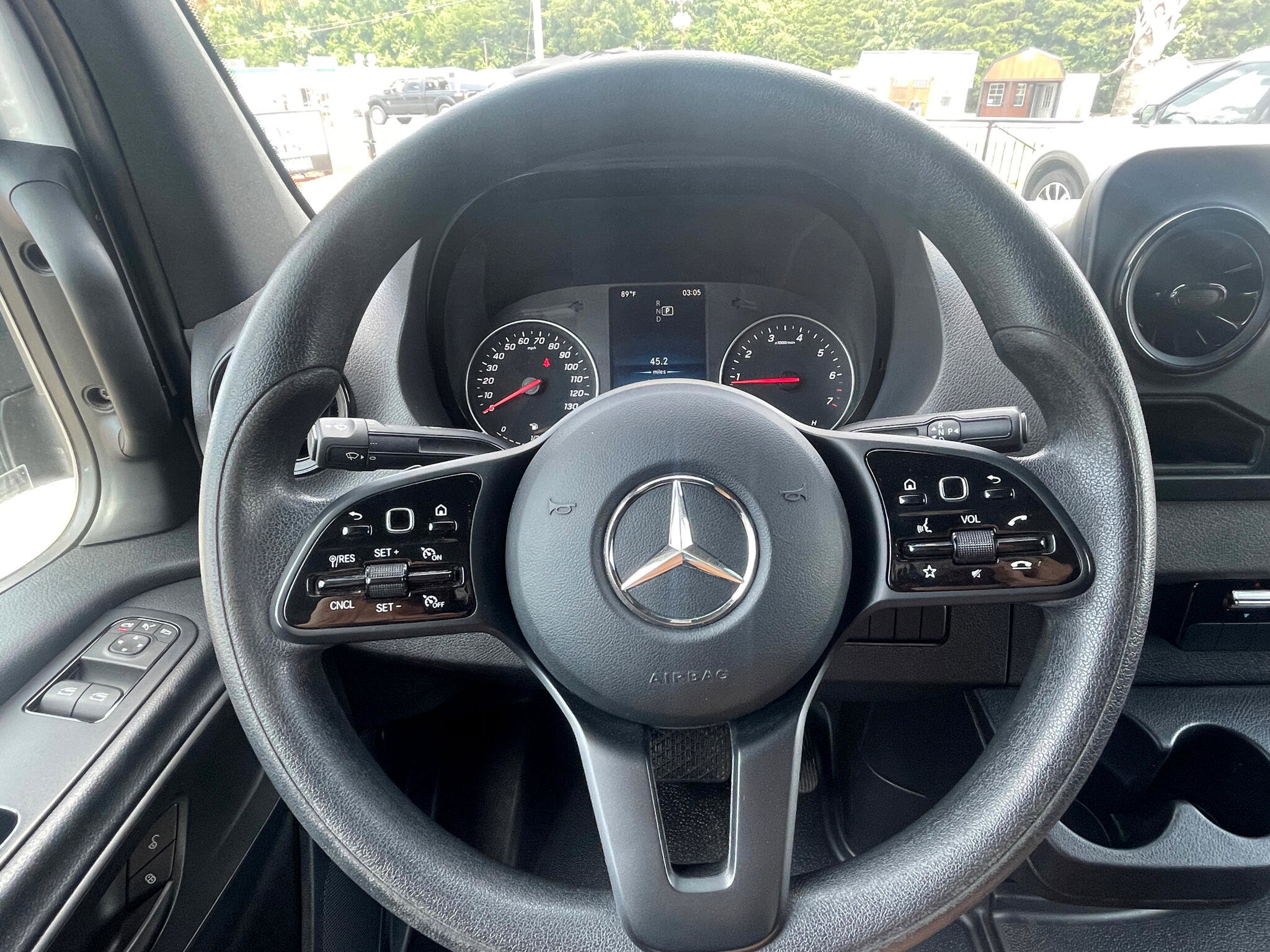 Used 2023 Mercedes-Benz Sprinter 2500 image 30