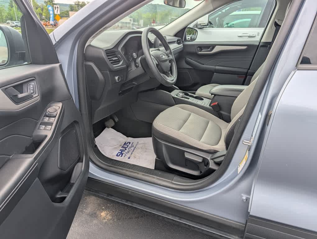 Used 2022 Ford Escape S AWD/4WD image 9
