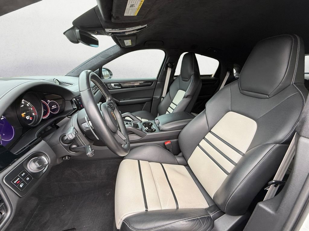 Used 2023 Porsche Cayenne Turbo GT AWD/4WD image 11