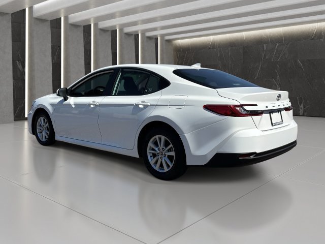Used 2025 Toyota Camry LE FWD image 4