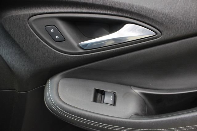 Used 2023 Buick Encore GX Select AWD/4WD image 62
