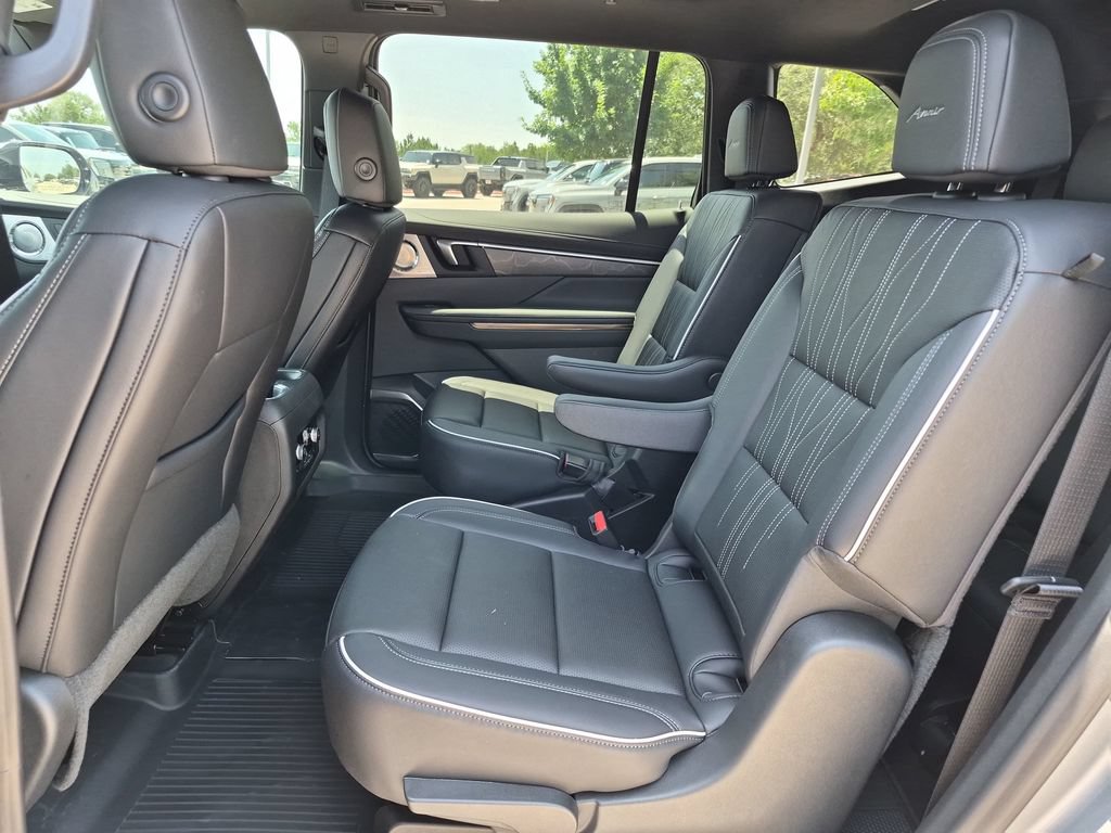 New 2026 Buick Enclave Avenir w/ Super Cruise Package FWD image 35