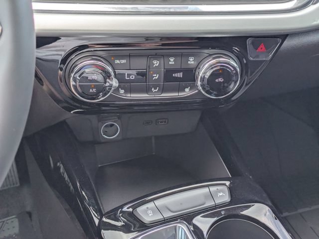 New 2026 Chevrolet Trax LT w/ Driver Confidence Package FWD image 17