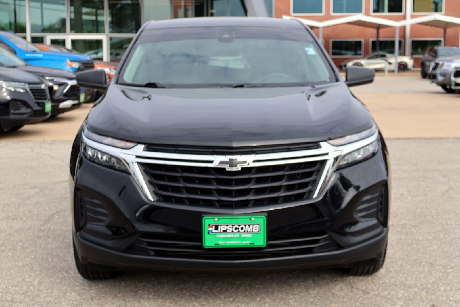 Used 2024 Chevrolet Equinox LS w/ LS Convenience Package FWD image 3