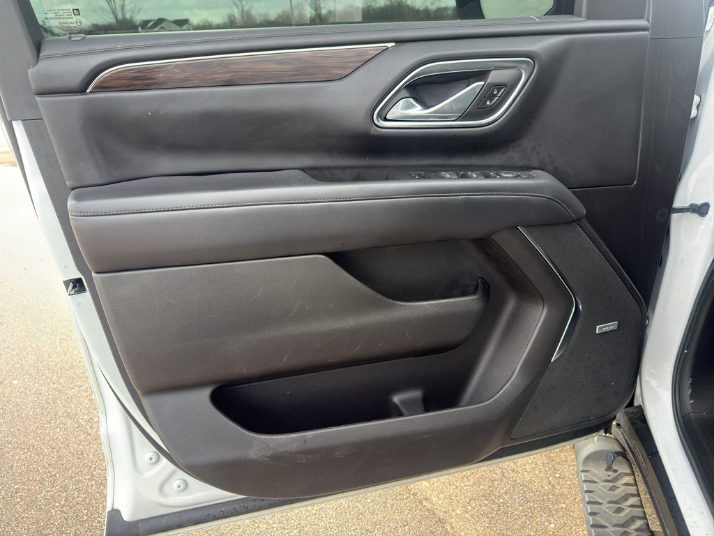Used 2023 Chevrolet Tahoe Z71 w/ Luxury Package image 12
