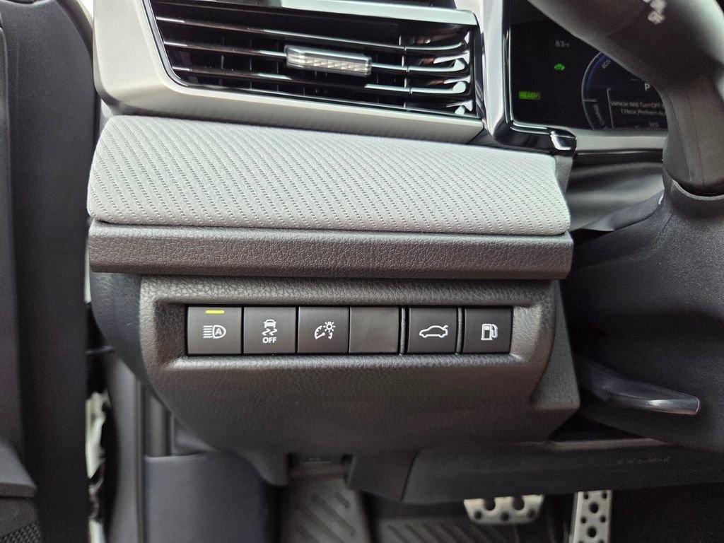 New 2026 Toyota Camry SE FWD image 28