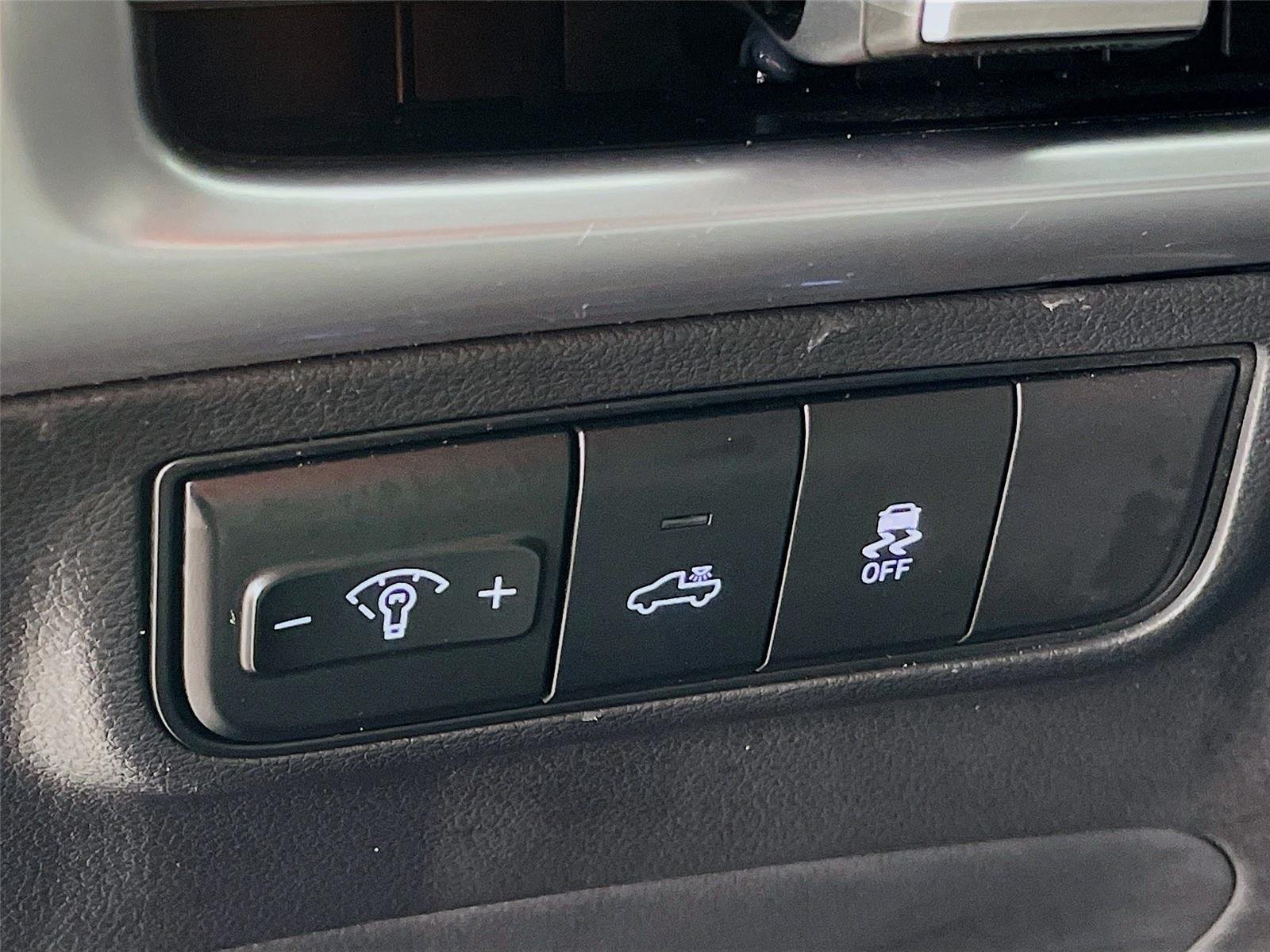 Certified 2025 Hyundai Santa Cruz SEL AWD/4WD image 14