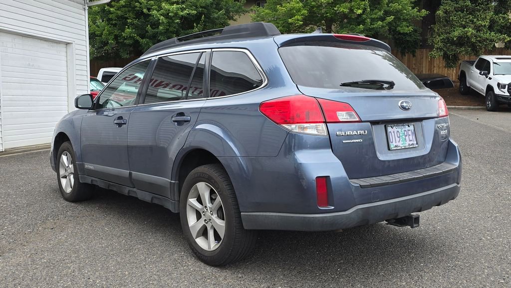 Used 2014 Subaru Outback 2.5i Limited w/ Moonroof Package AWD/4WD image 5