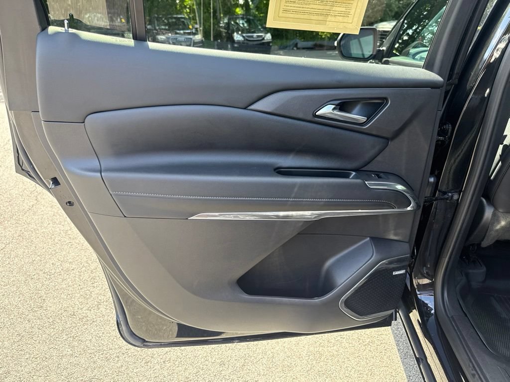 Used 2026 Chevrolet Traverse High Country w/ LPO, Floor Liner Package AWD/4WD image 41