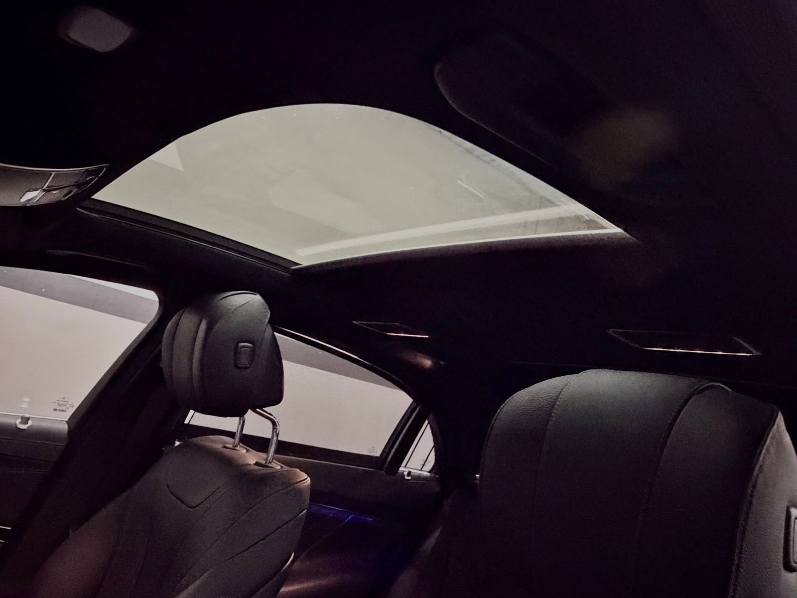 Used 2015 Mercedes-Benz S 550 Sedan image 26