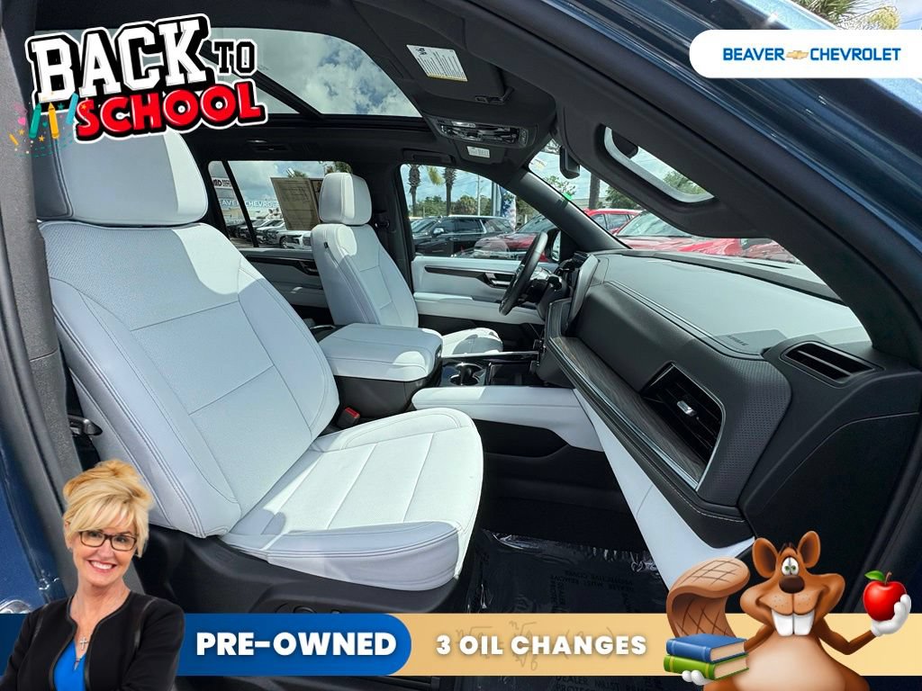 Used 2026 Chevrolet Suburban Premier w/ Sun And Tow Package RWD image 23