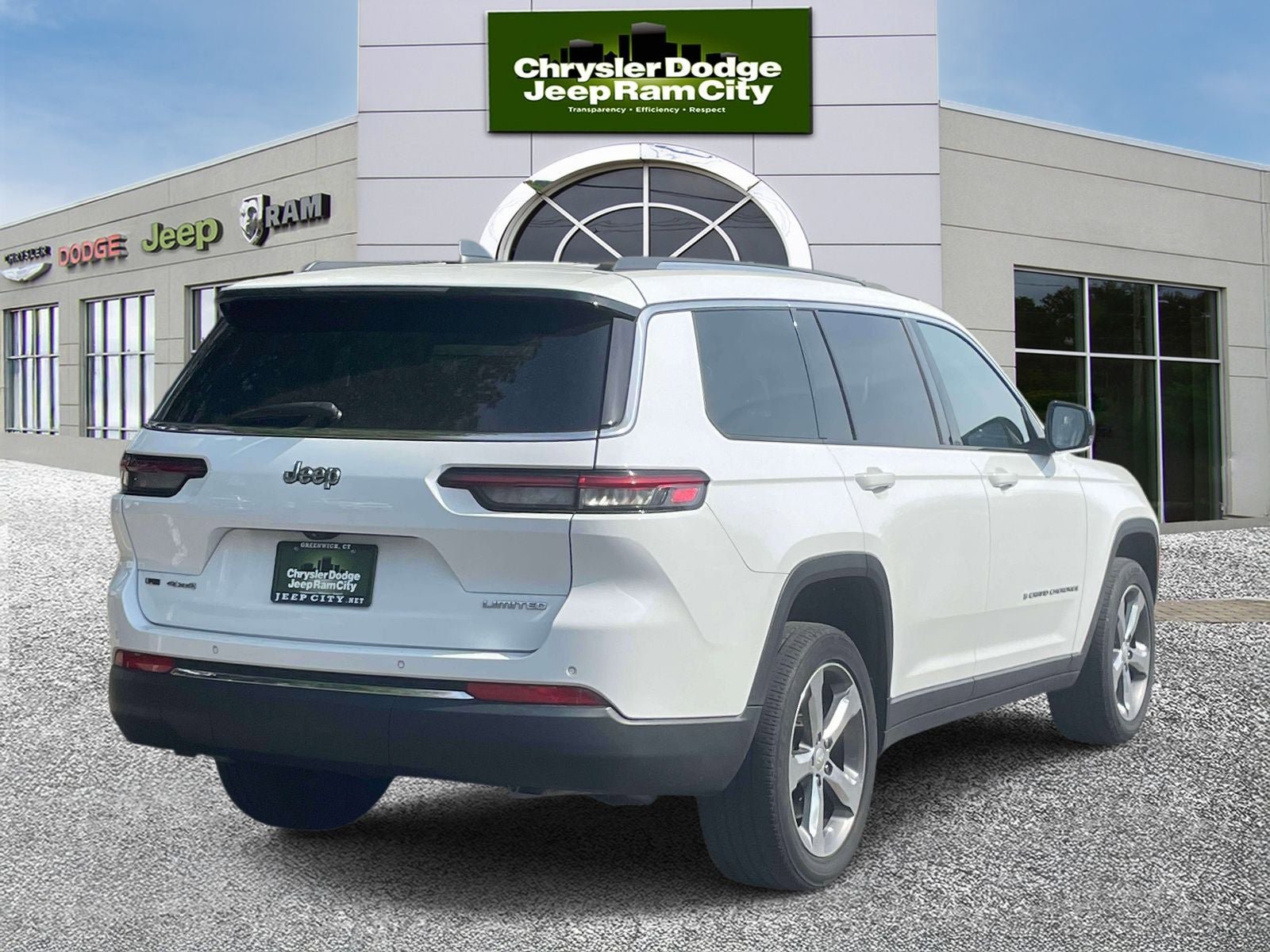 Used 2022 Jeep Grand Cherokee L Limited AWD/4WD image 6