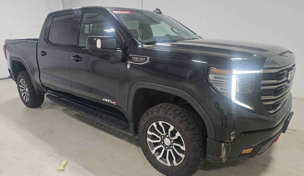 Used 2022 GMC Sierra 1500 AT4 w/ AT4 Preferred Package AWD/4WD image 2