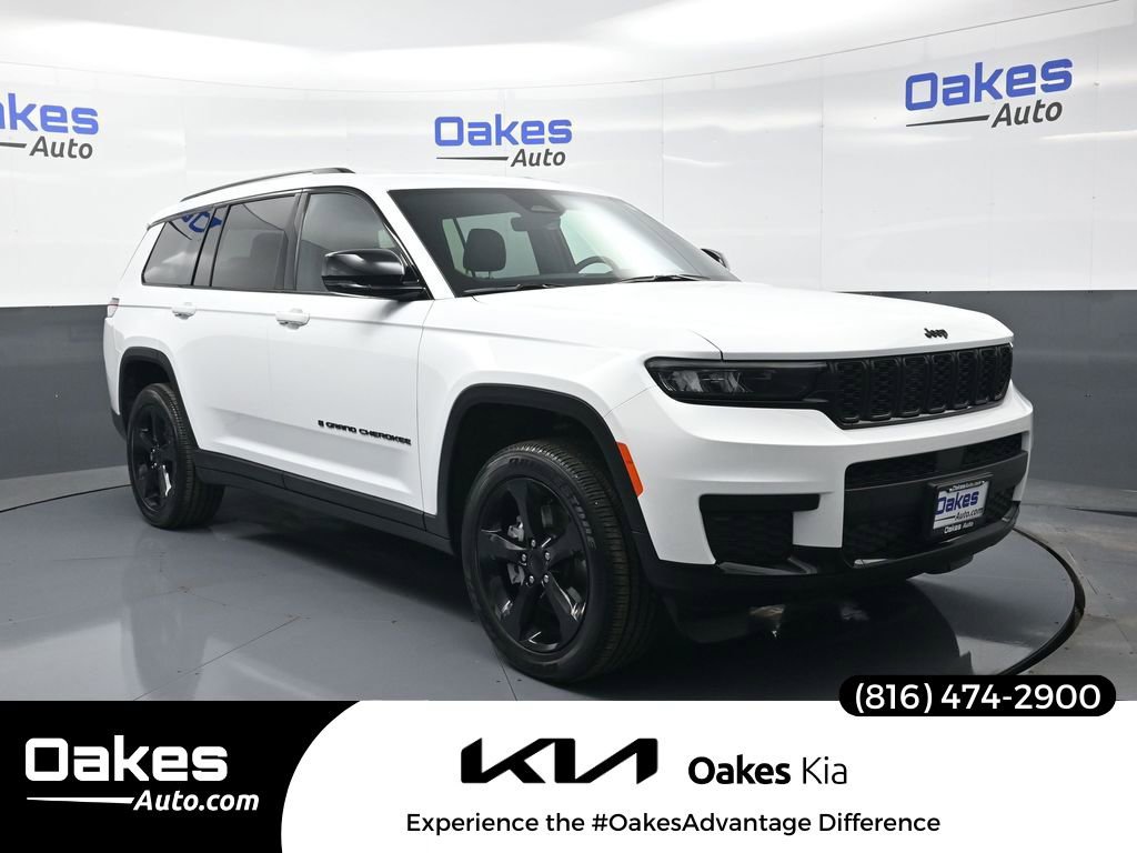 Used 2025 Jeep Grand Cherokee L Altitude image 1