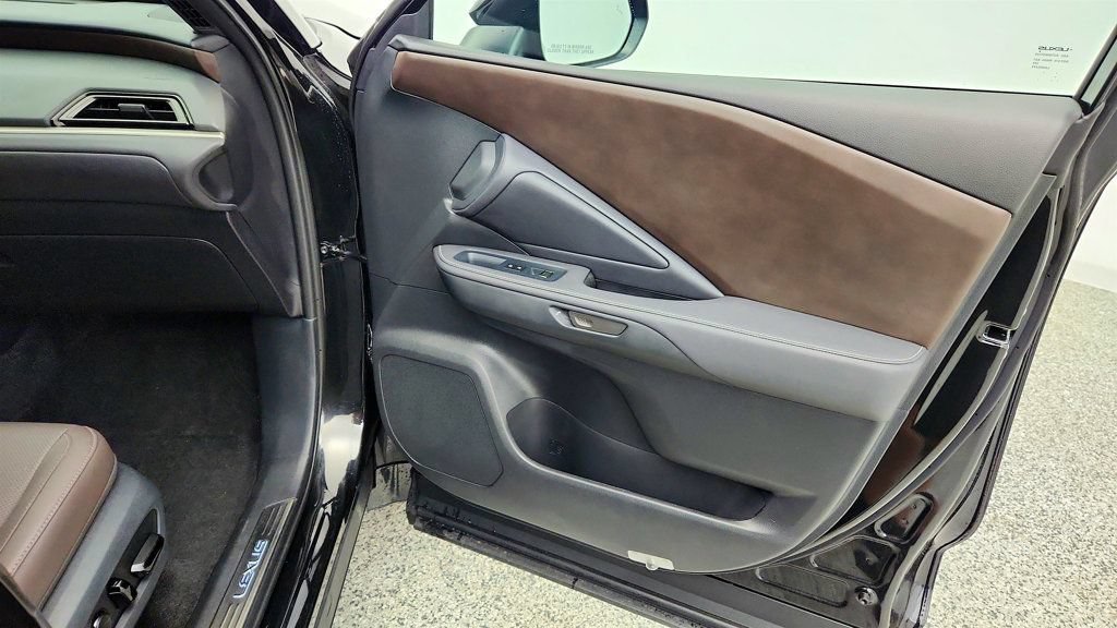 Used 2025 Lexus TX 350 AWD w/ Technology Package image 25