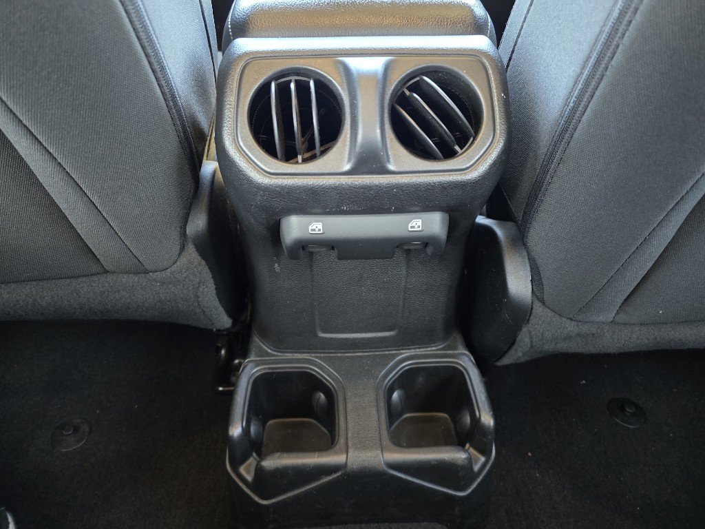 Used 2020 Jeep Wrangler Unlimited Sport image 29