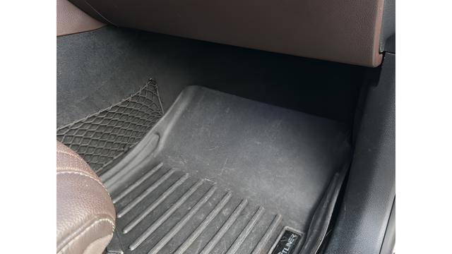 Used 2021 Mercedes-Benz GLE 350 w/ 3rd Row Seat Package image 40