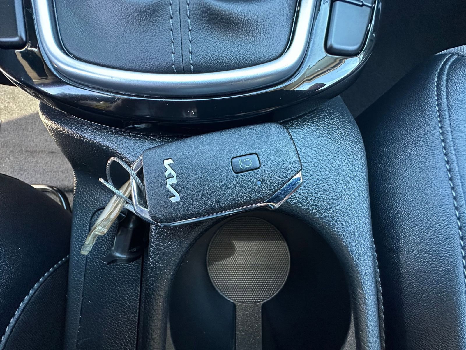 Used 2025 Kia Seltos S FWD image 27