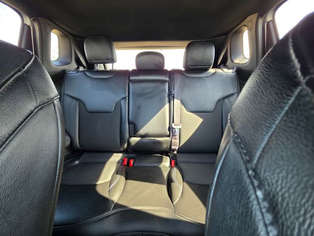 Used 2024 Jeep Compass Latitude image 25