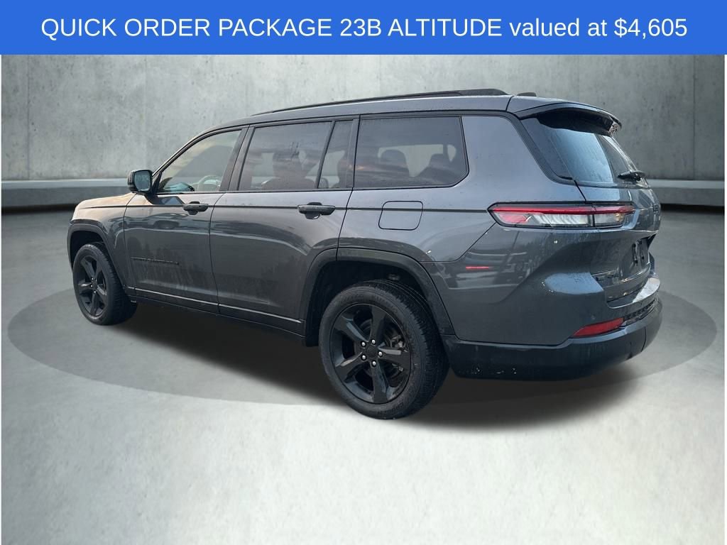Used 2023 Jeep Grand Cherokee L Altitude image 3
