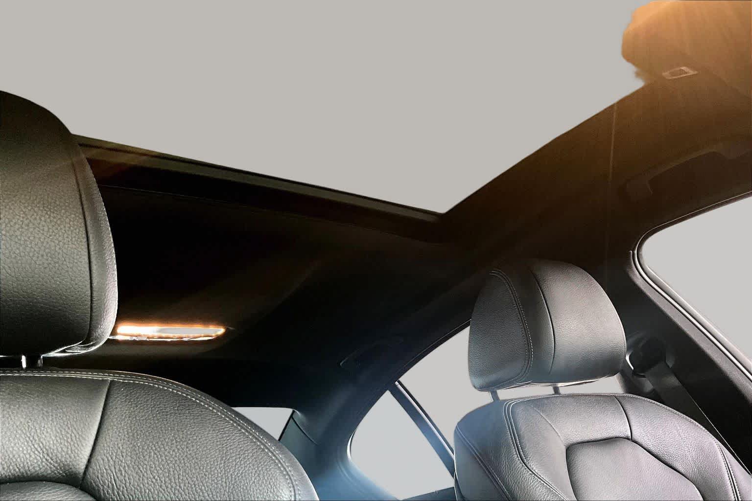 Used 2020 BMW 540i w/ Convenience Package RWD image 13