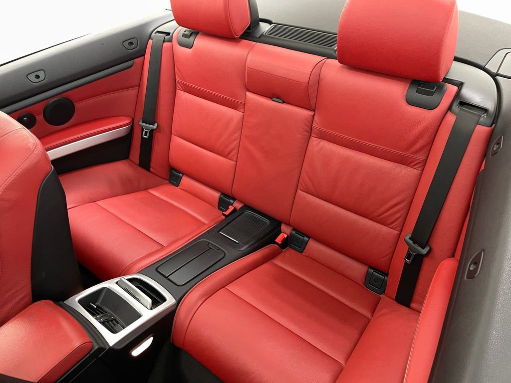 Used 2009 BMW 335i Convertible image 10