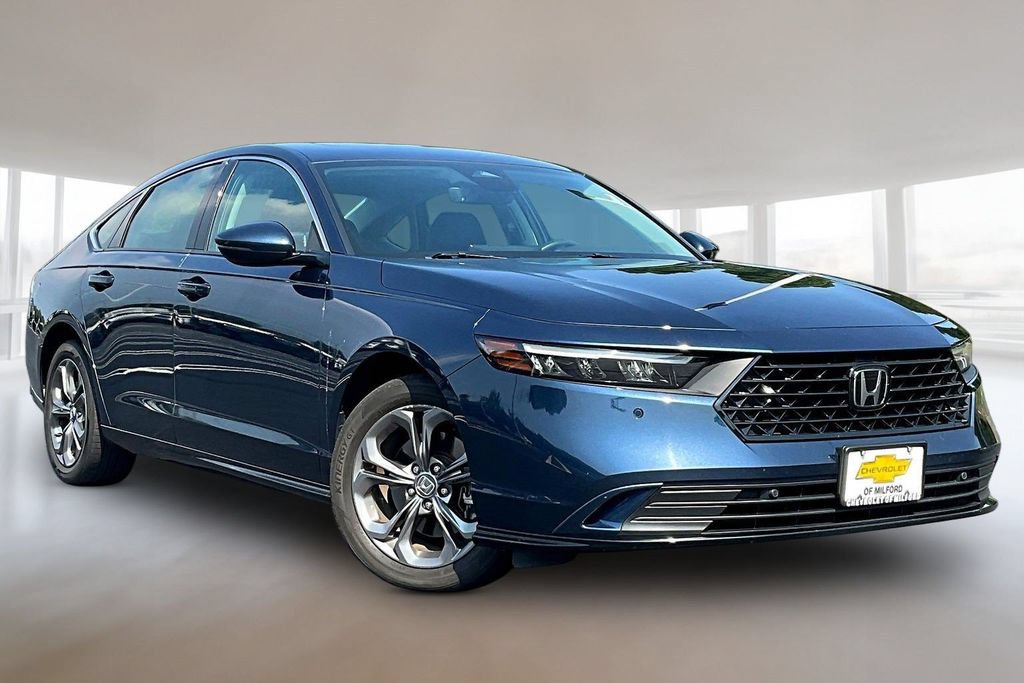 Used 2023 Honda Accord EX-L image 1