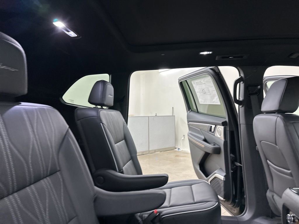 New 2026 Buick Enclave Avenir w/ Super Cruise Package image 23