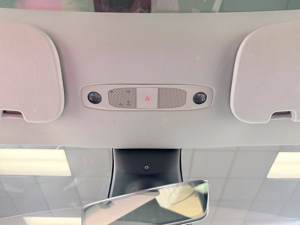 Used 2022 Tesla Model Y Long Range AWD/4WD image 49