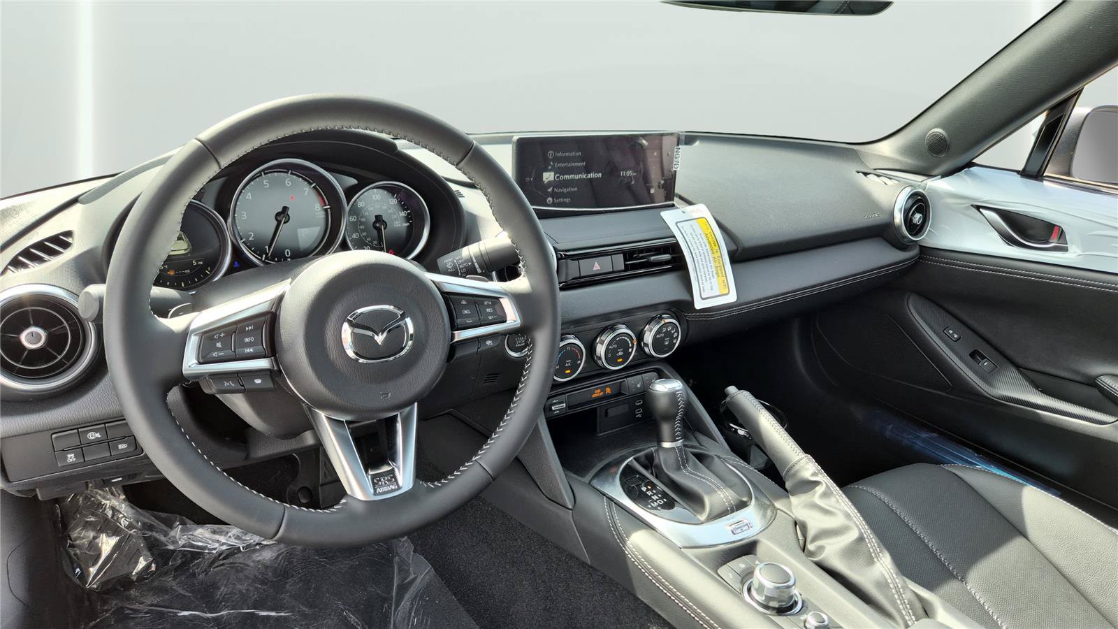 New 2026 MAZDA MX-5 Miata RF Grand Touring RWD image 11