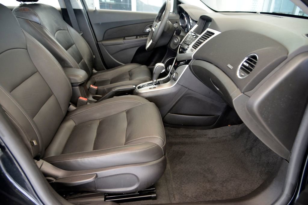 Used 2015 Chevrolet Cruze LT w/ Sun, Sound and Sport Package image 31