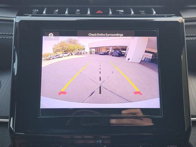 Used 2025 Jeep Grand Cherokee Altitude AWD/4WD image 6