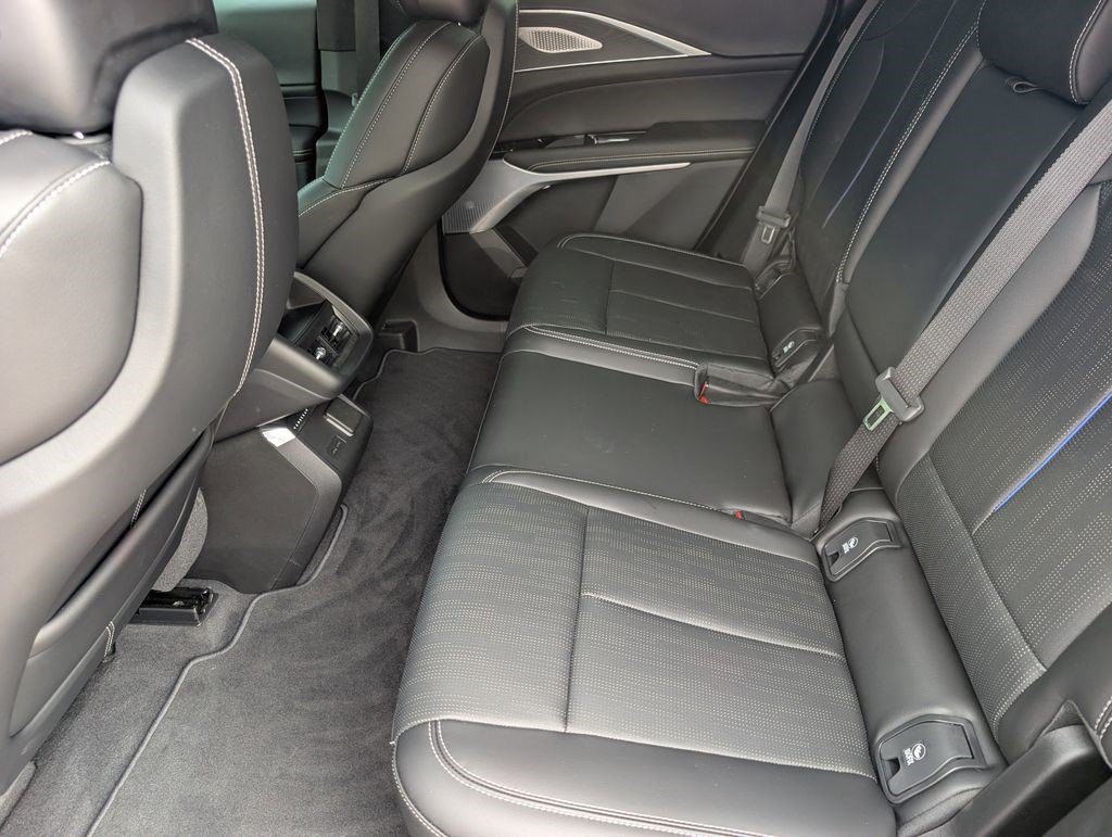 Certified 2026 Cadillac Lyriq Premium Luxury AWD/4WD image 18