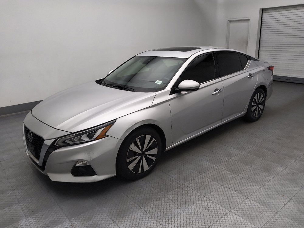 Used 2019 Nissan Altima 2.5 SL FWD image 2