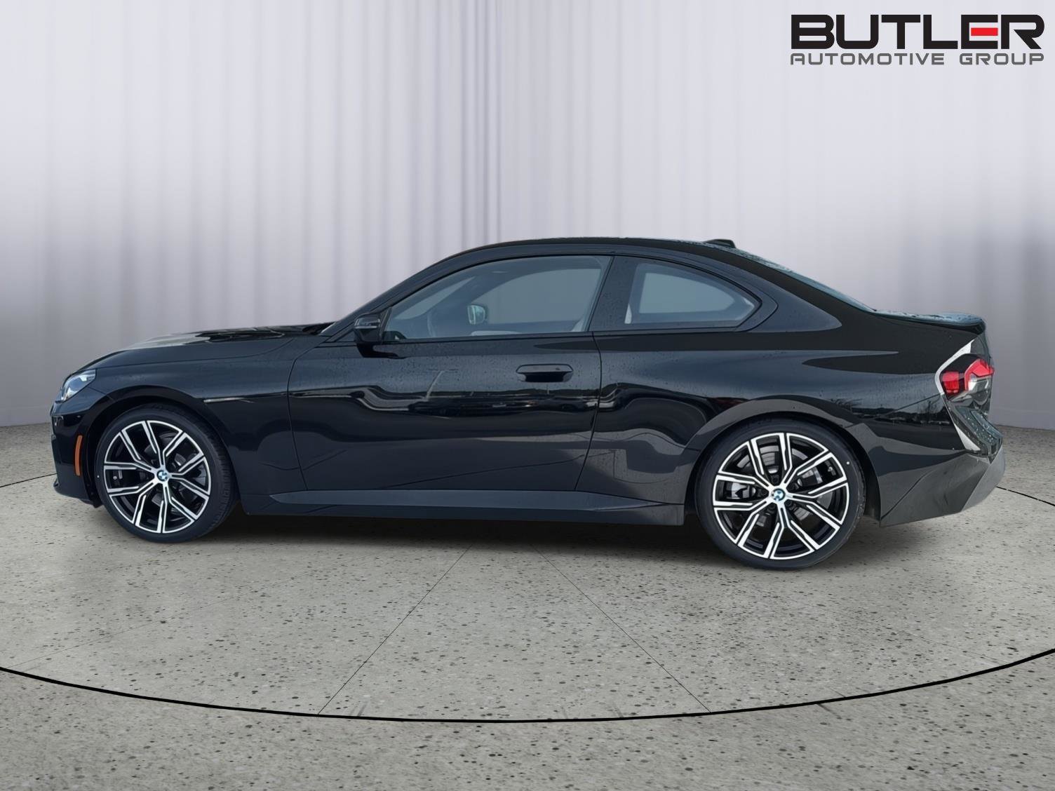 Certified 2024 BMW 230i Coupe w/ Convenience Package image 4