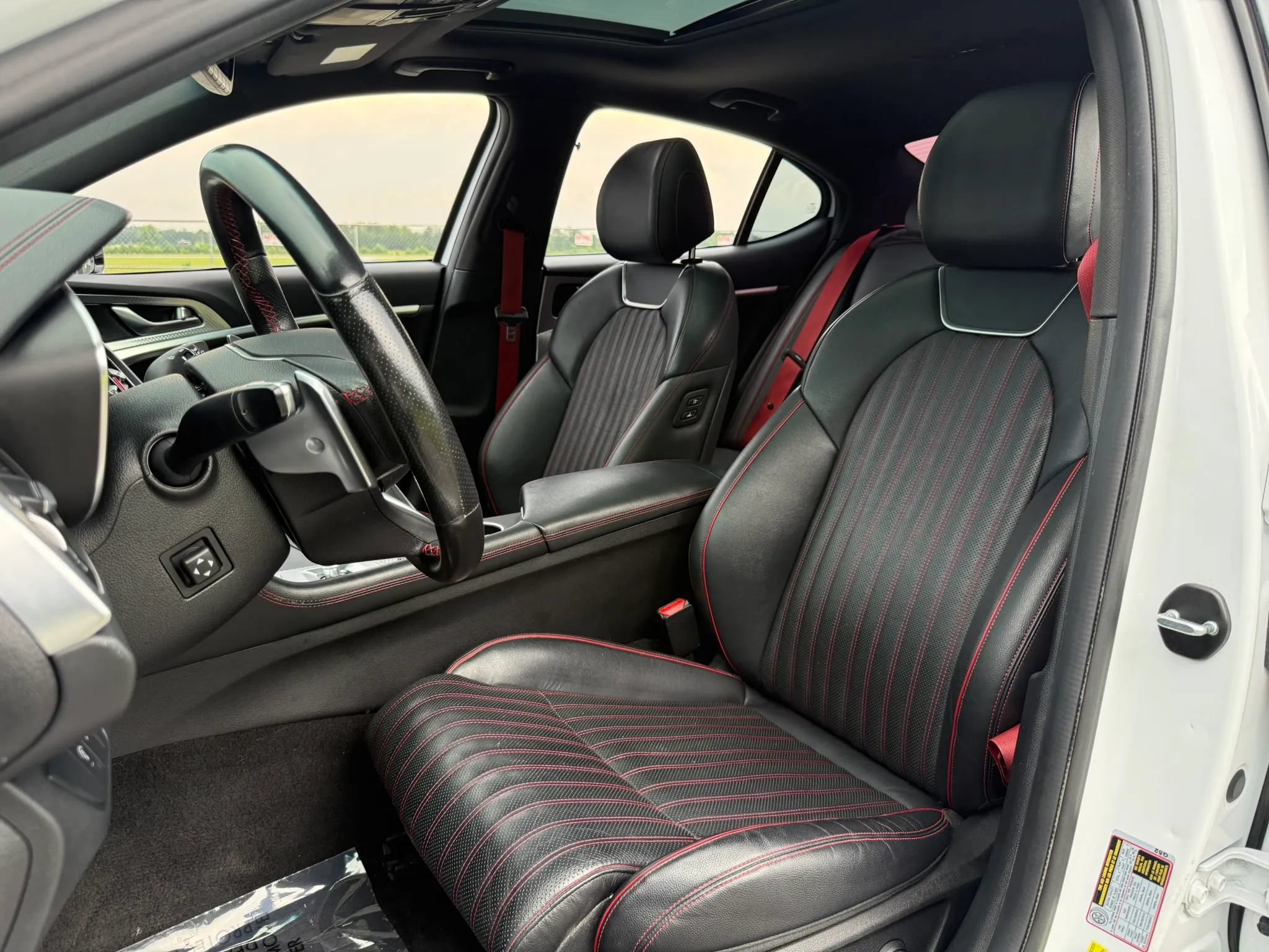 Used 2022 Genesis G70 3.3T w/ Sport Advanced Package RWD image 27