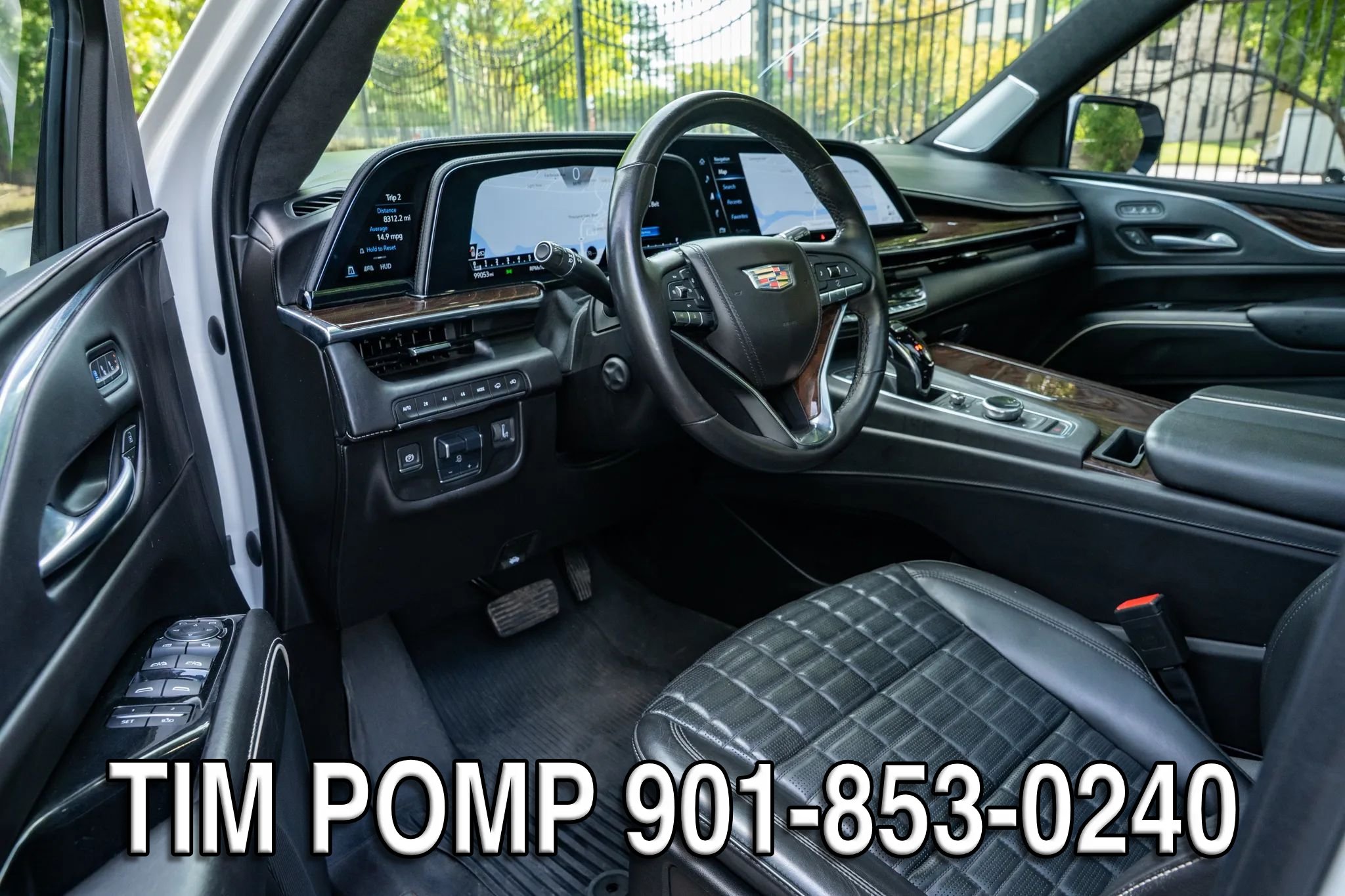 Used 2023 Cadillac Escalade ESV Sport Platinum w/ Heavy-Duty Trailer Package AWD/4WD image 10