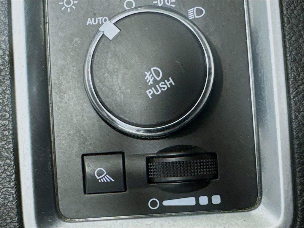 Used 2015 RAM 1500 Outdoorsman image 13